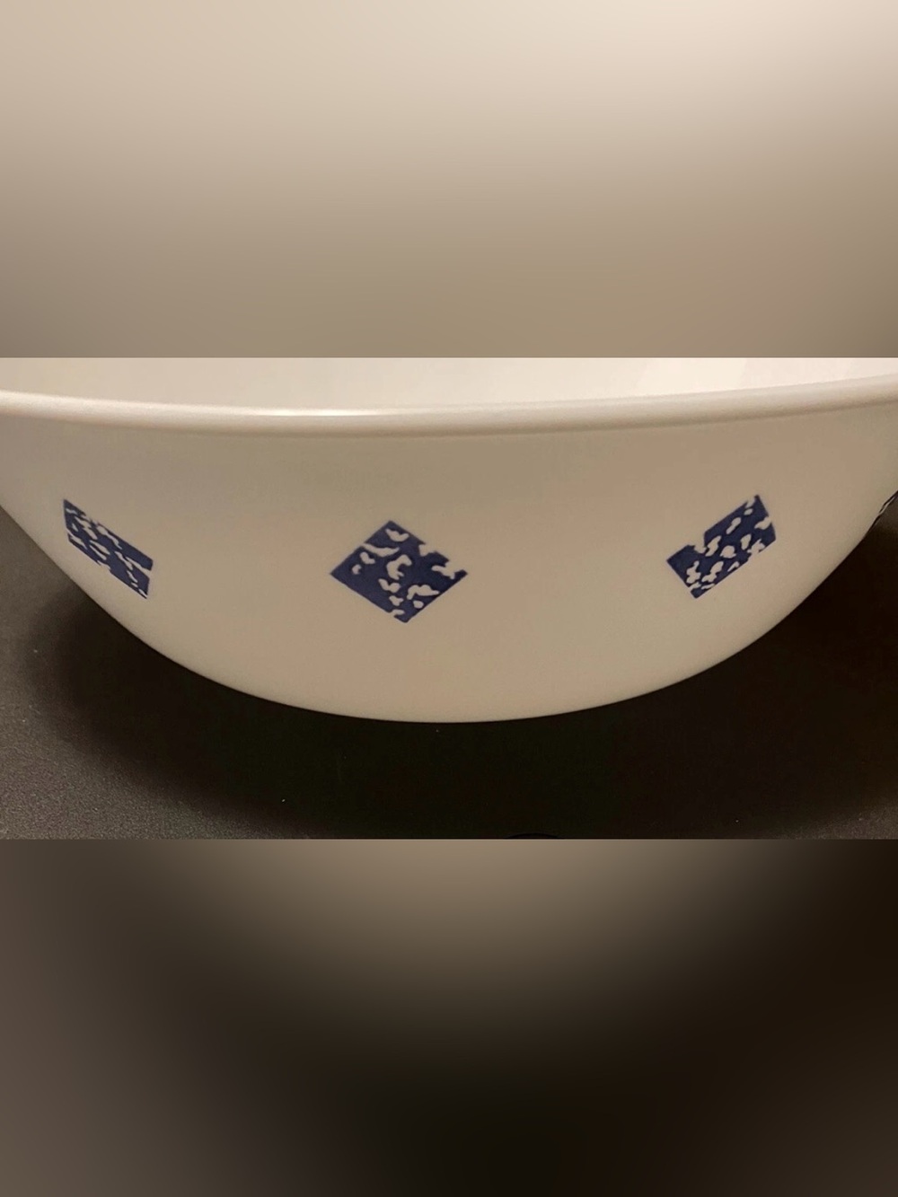 Vintage Corelle Quilt heart pattern Serving Bowl 8.5” / 1994